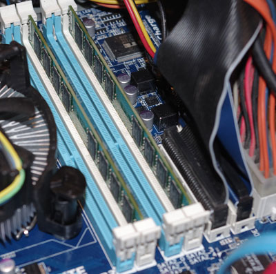 DDR DIMM on motherboard